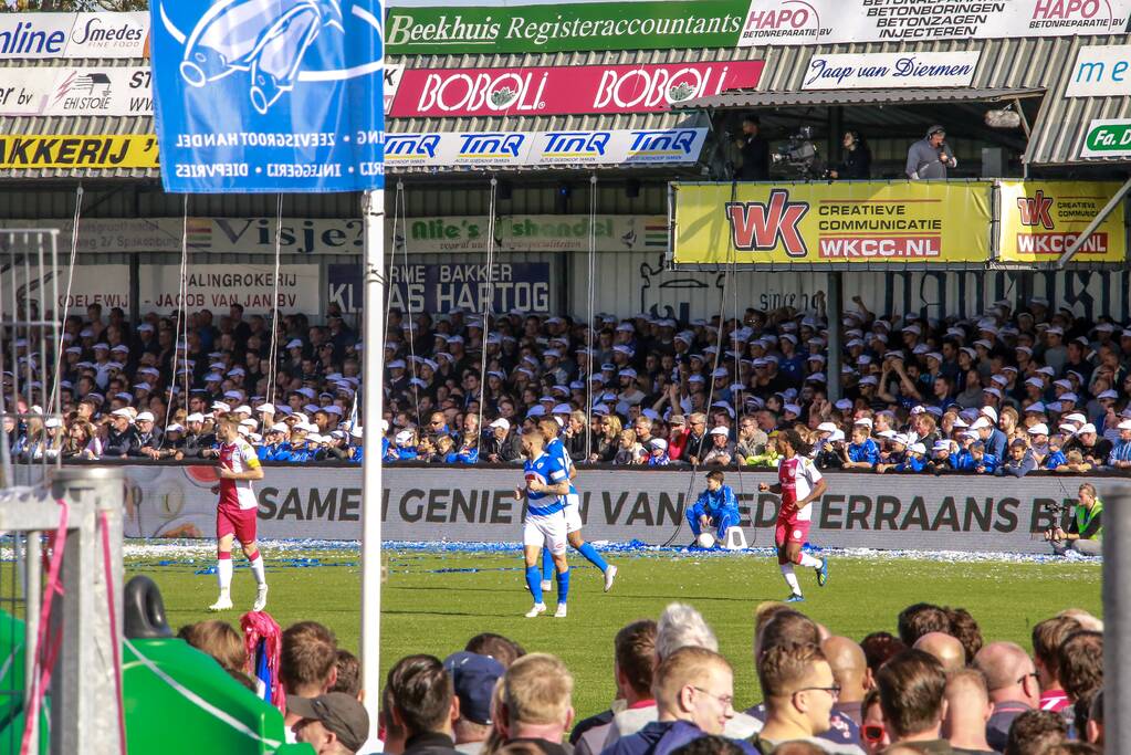 Drukke gezelligheid bij Derby