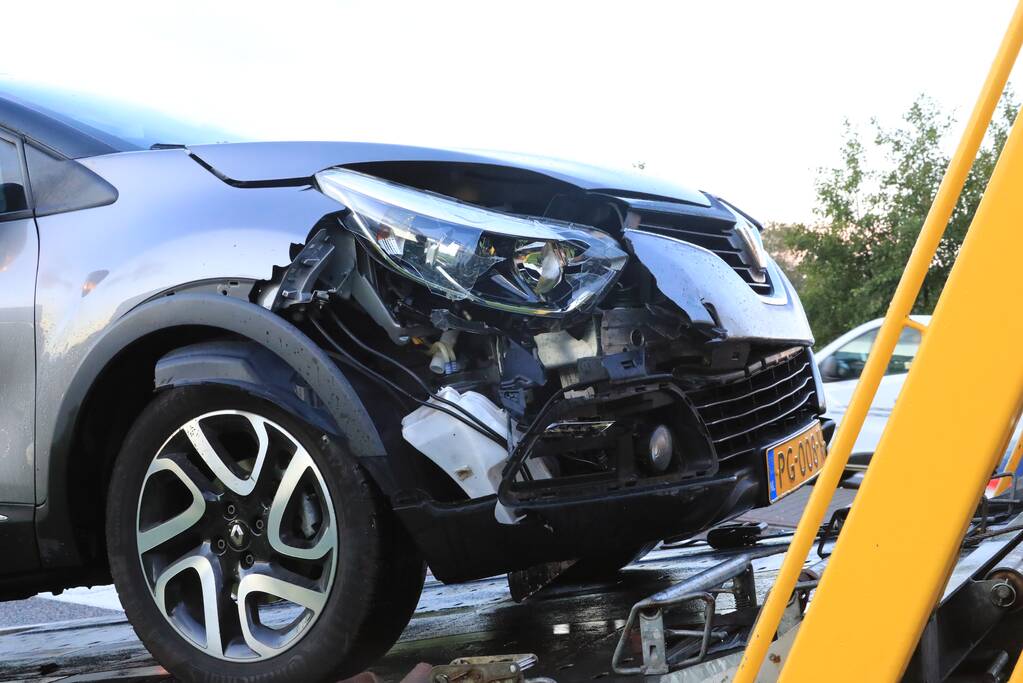 Auto te water na aanrijding