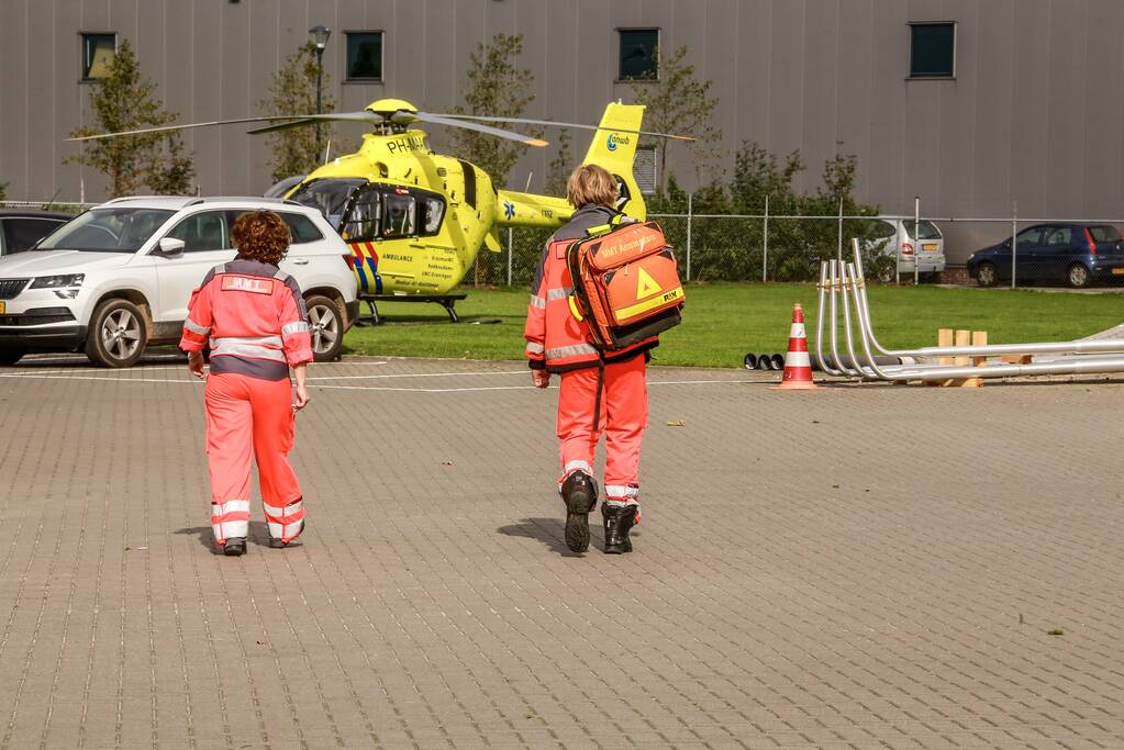 Stucadoor raakt zwaargewond na val