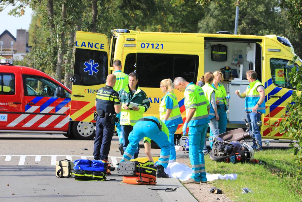 Scooterrijder overleden na aanrijding met auto