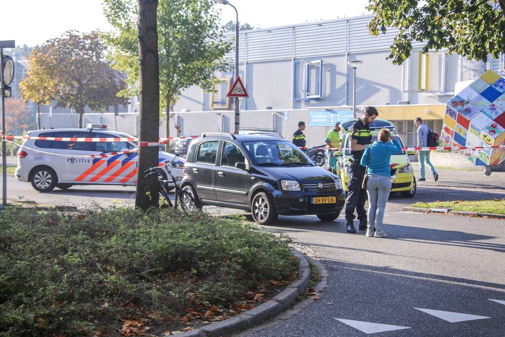 Fietser gewond na botsing met auto