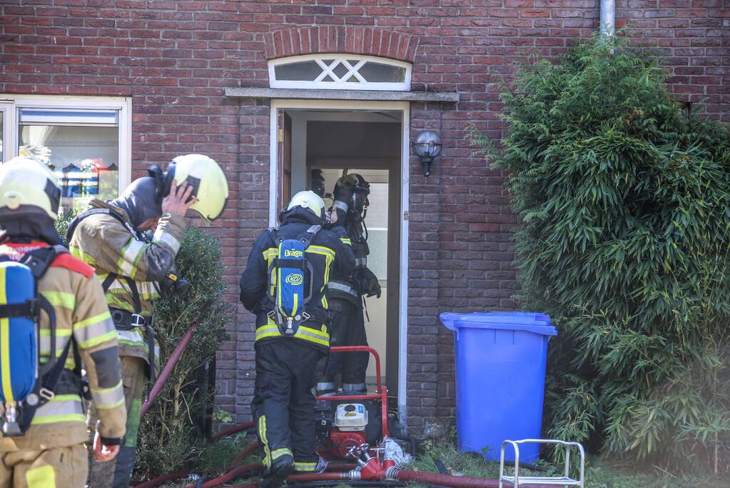 Veel rook bij zolderbrand