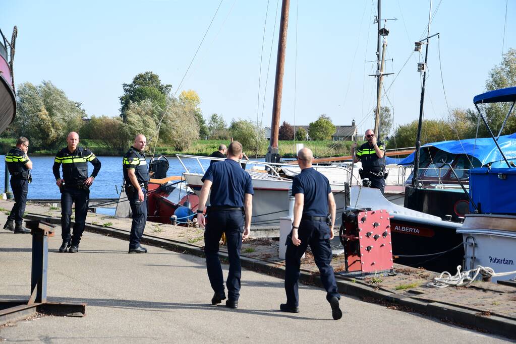 Overleden persoon in water aangetroffen