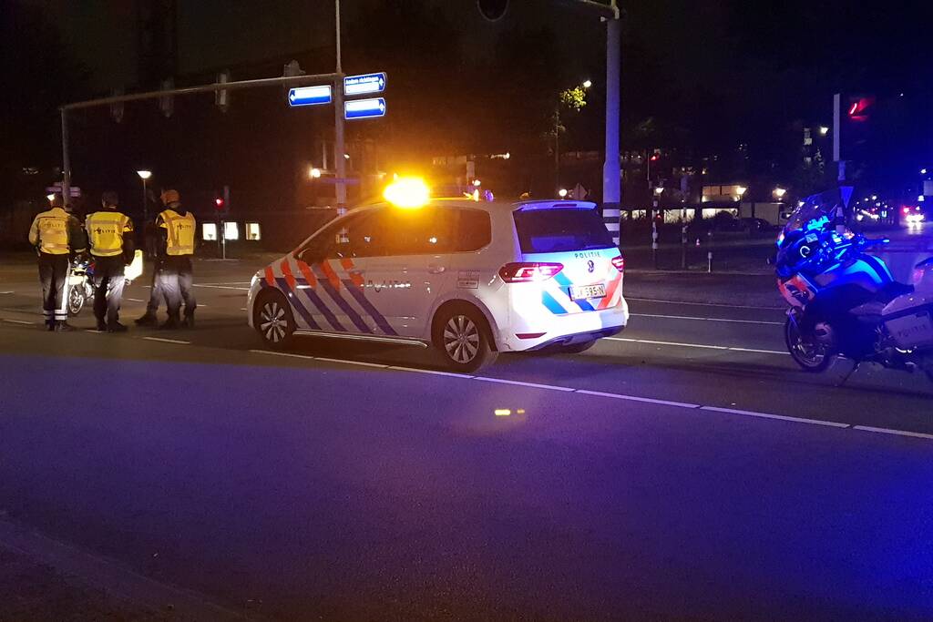 Fietser zwaargewond bij aanrijding met auto