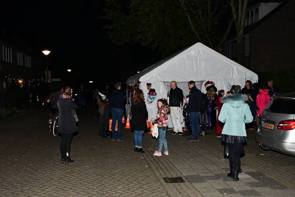 Eemnes omgetoverd in Halloweenstad