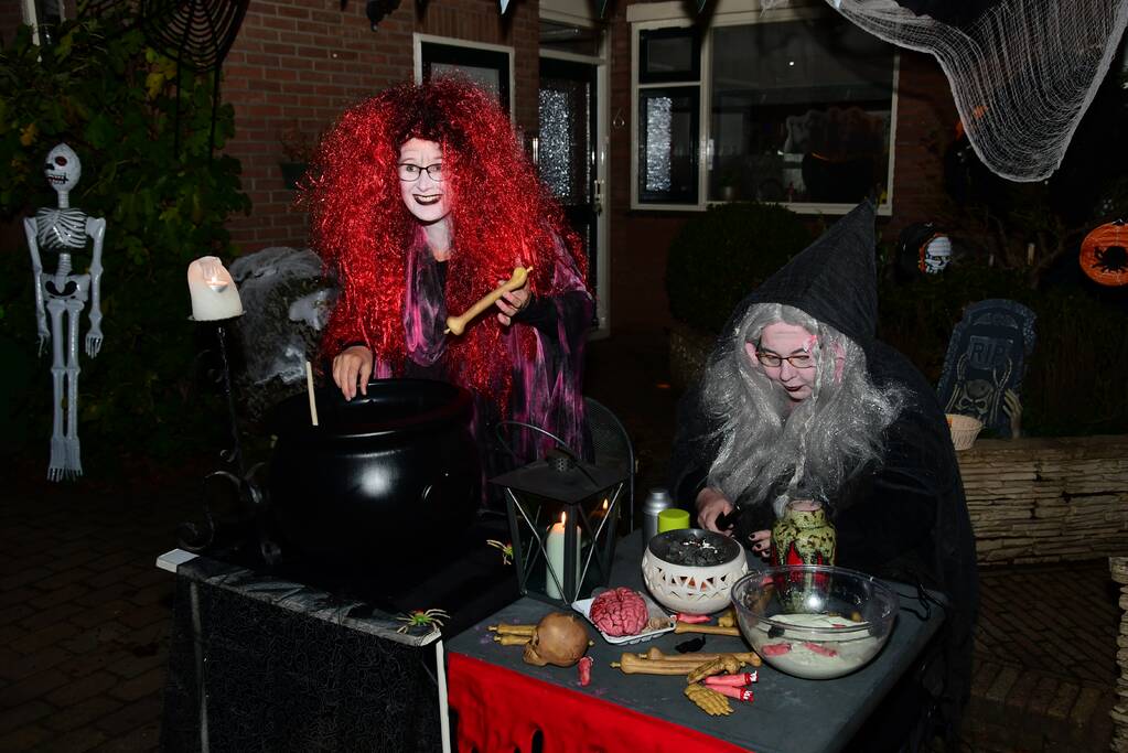 Eemnes omgetoverd in Halloweenstad