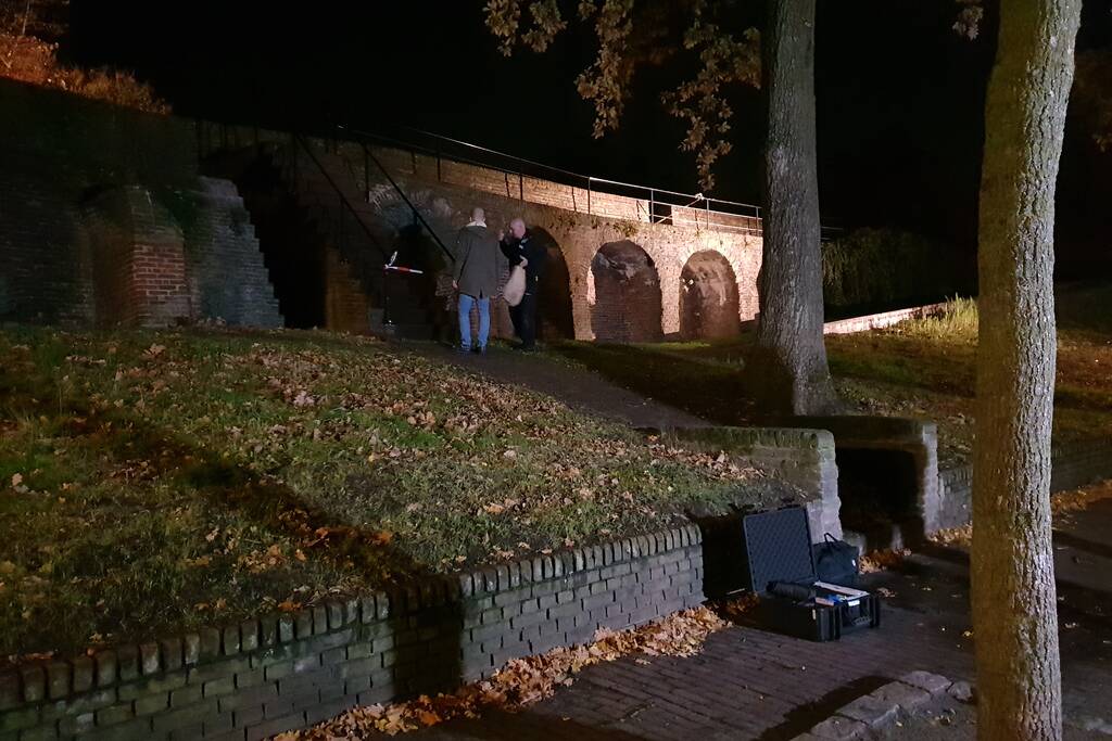 Politie doet onderzoek na overval op snackbar