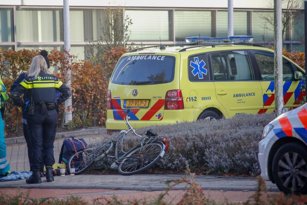 Fietster gewond na botsing met auto