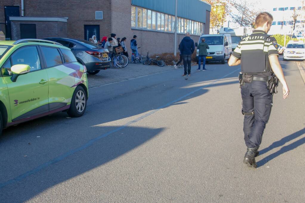 Fietser geschept door auto