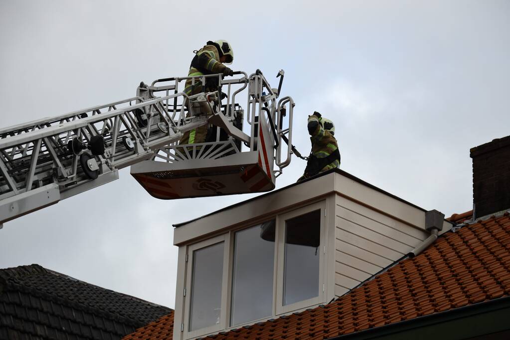 Dak losgelaten door storm