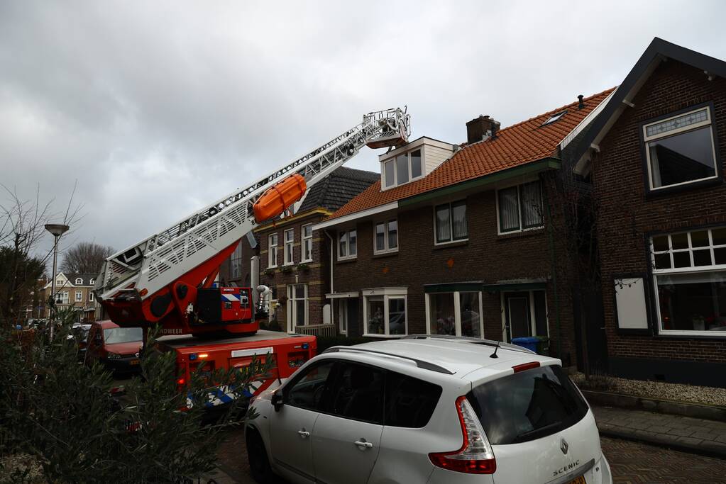 Dak losgelaten door storm