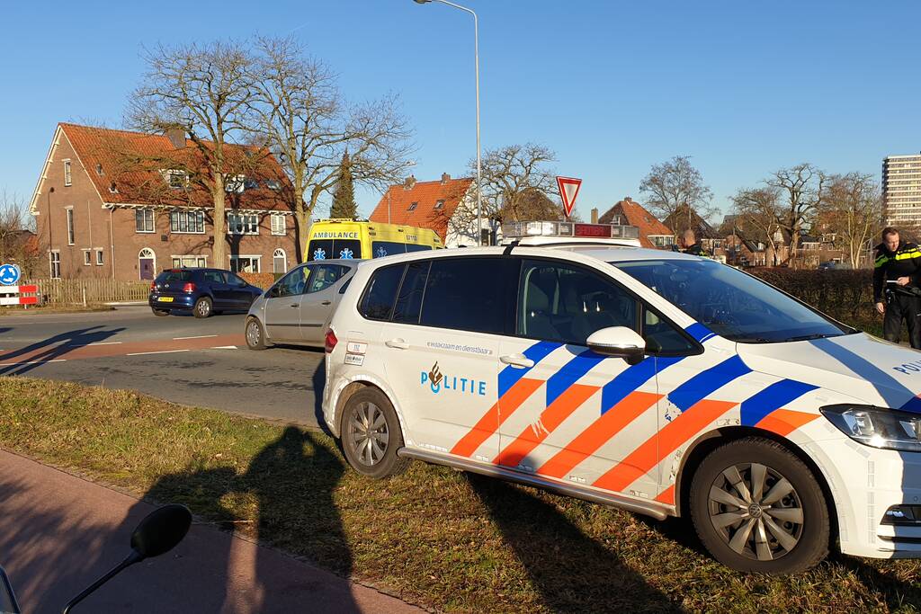 Fietser gewond bij aanrijding op rotonde (Wageningen)