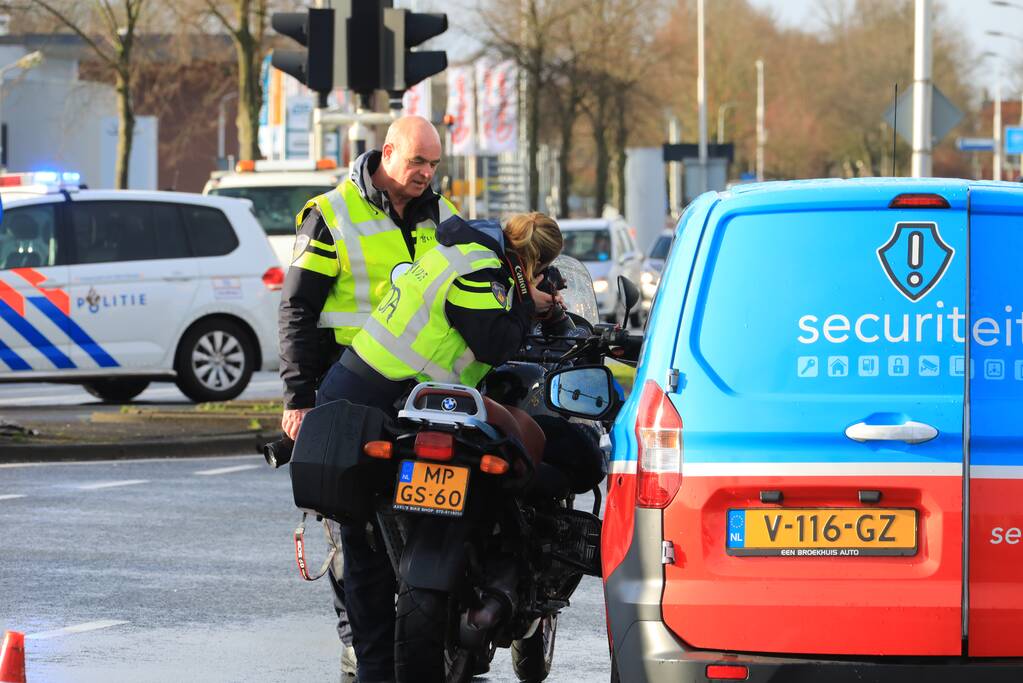 Motorrijder gewond na aanrijding met bestelbusje (Amersfoort)