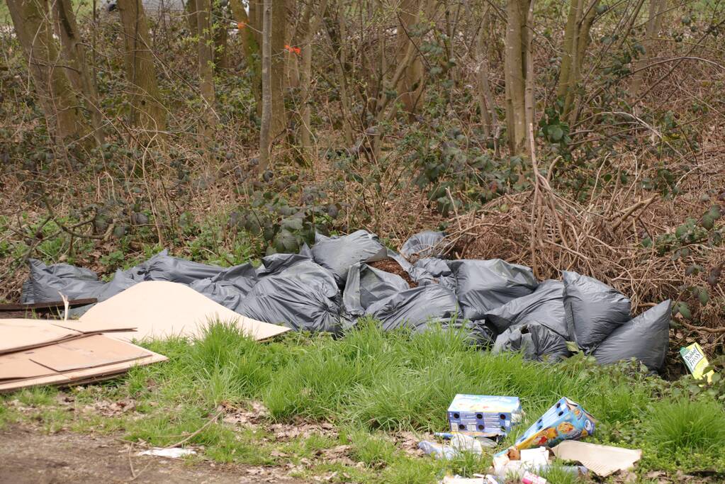 Partij hennepafval gedumpt op carpoolplaats