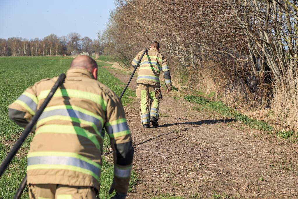 Jongeman gewond bij bermbrand