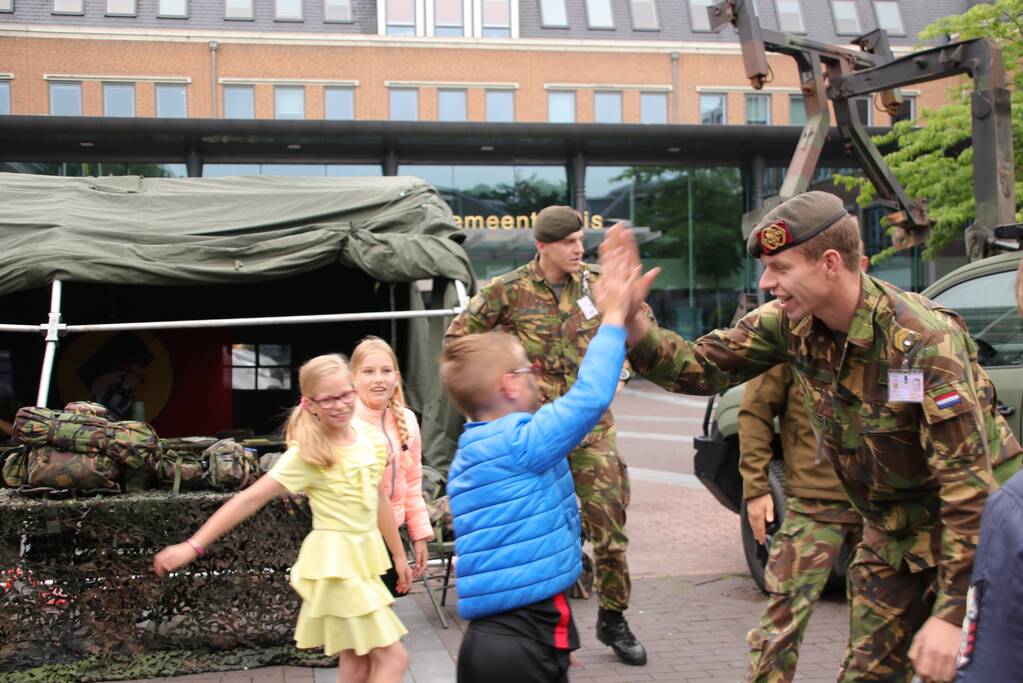 Landmachtdag druk bezocht