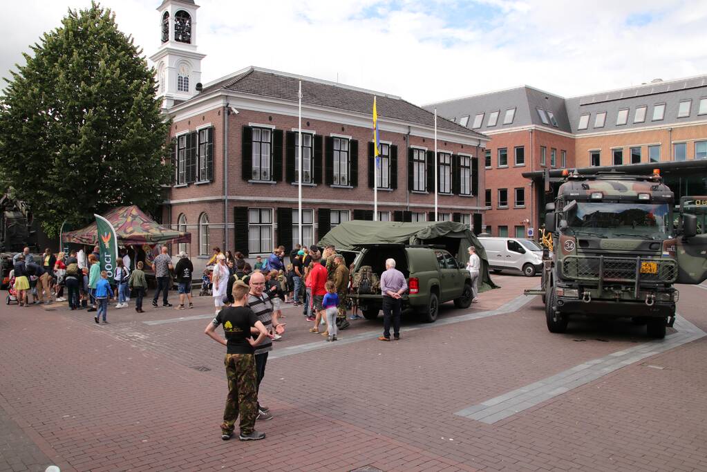 Landmachtdag druk bezocht