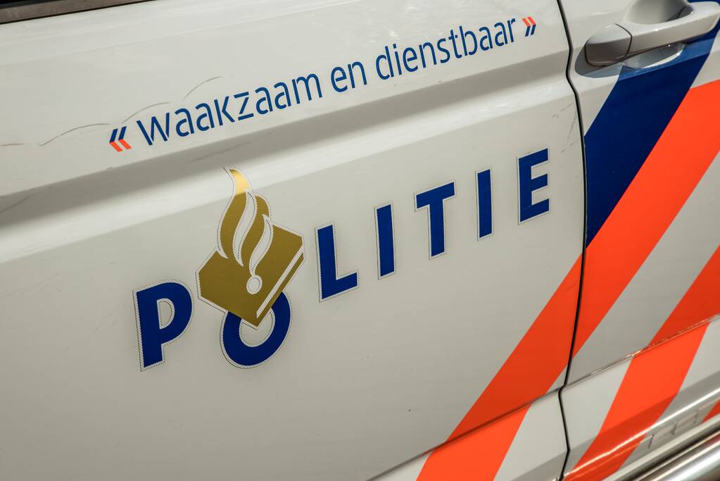 Man vastgebonden en overvallen in eigen woning