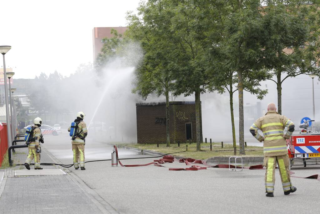 Veel rook bij brand stroomhuis