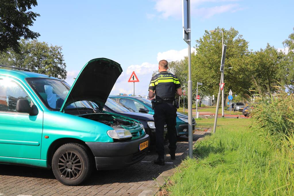 Drie auto's betrokken bij kop-staart aanrijding