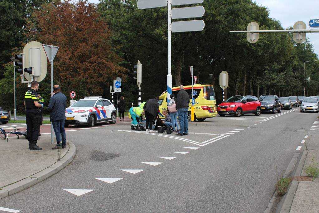 Fietster gewond na aanrijding voor Meander MC