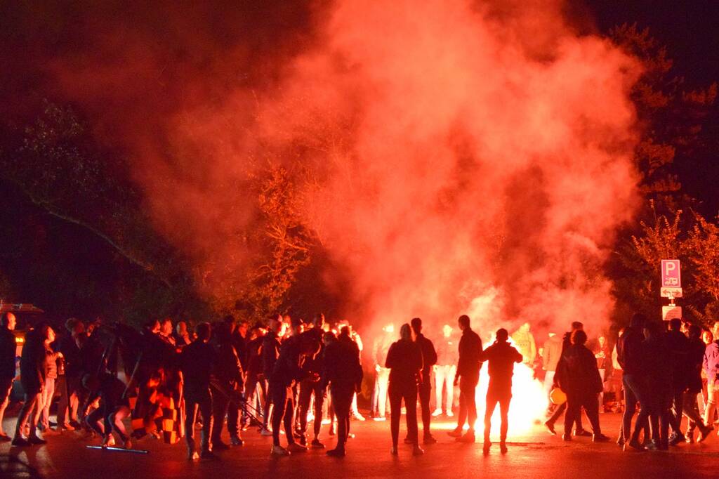 Enorme politie inzet bij voetbalwedstrijd Quick Boys vs Katwijk