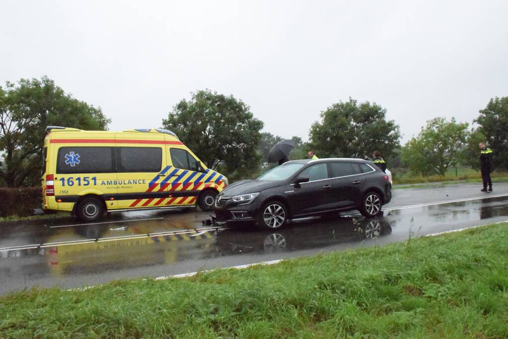 Auto uit vluchthaven botst medeweggebruiker