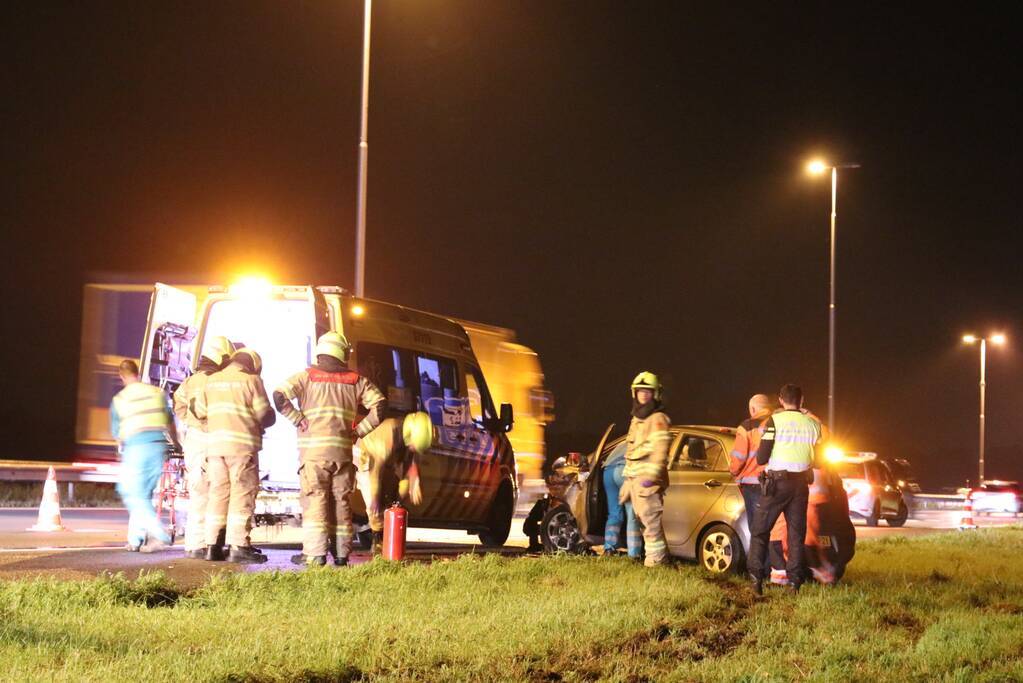 Gewonde en flinke schade na ongeval