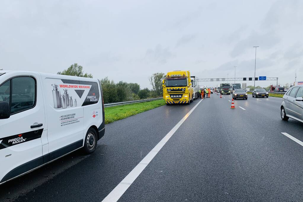 Lange files na klapband vrachtwagen