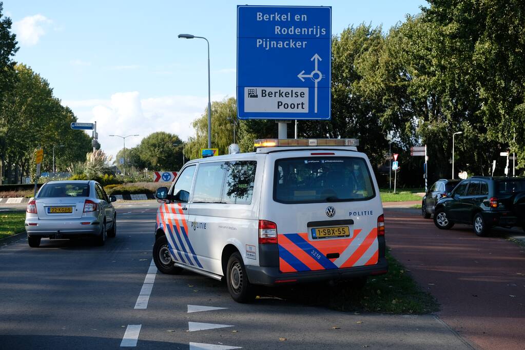 Drie voertuigen betrokken bij kop-staart botsing