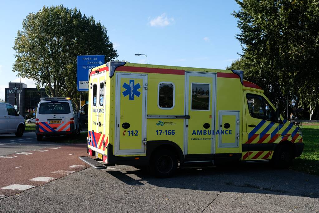 Drie voertuigen betrokken bij kop-staart botsing