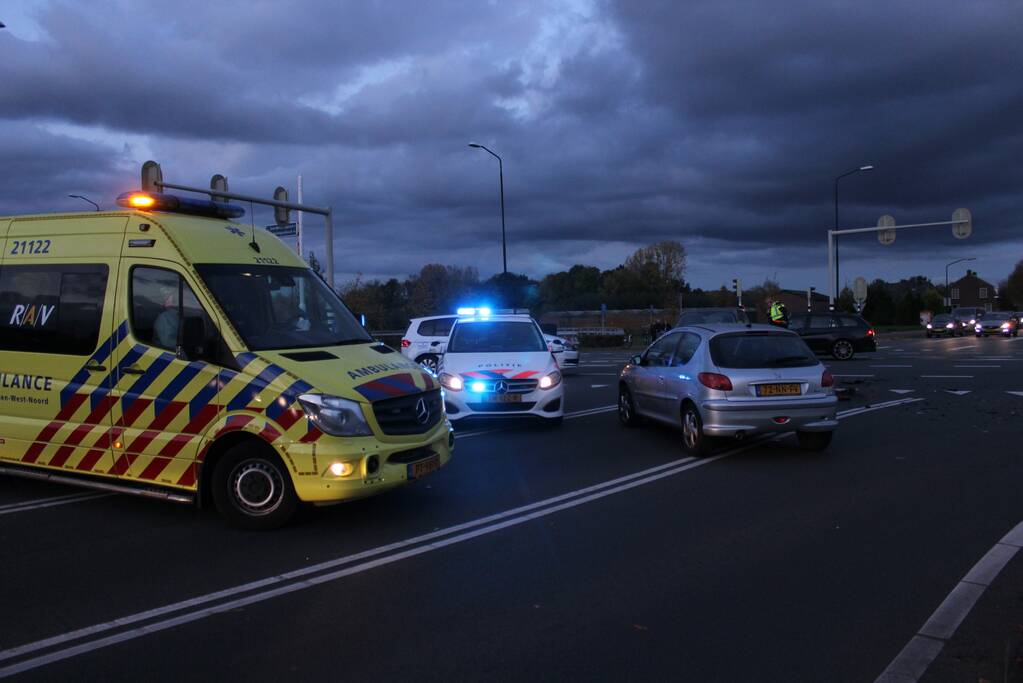 Flinke schade na botsing op kruising