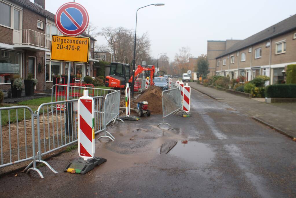 Waterleiding gesprongen bij graafwerkzaamheden