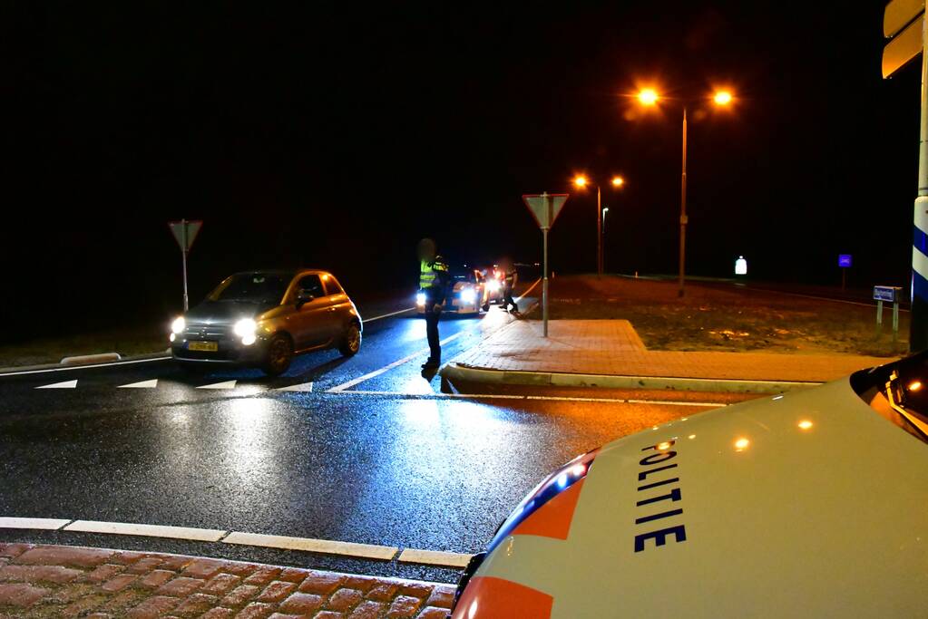 Politie trekt vuurwapen bij aanhouding 3 verdachten