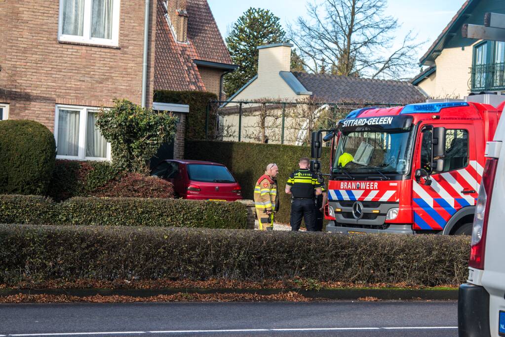 Woningbrand blijkt brandende heg achter woning