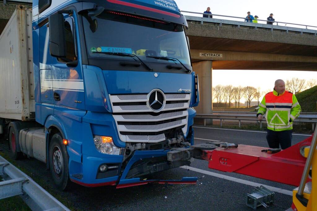 Flinke schade na kop-staart aanrijding