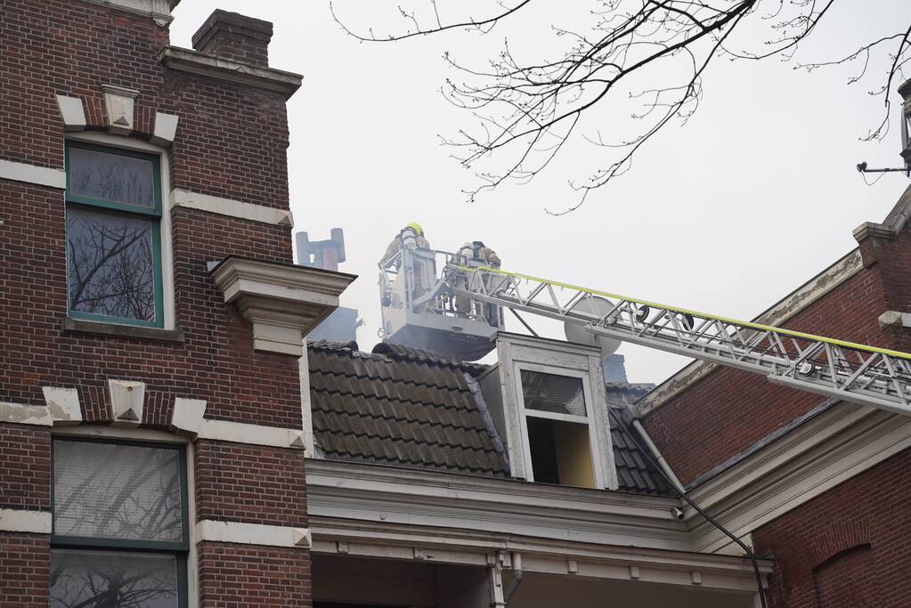 Veel rook bij brand in appartementencomplex