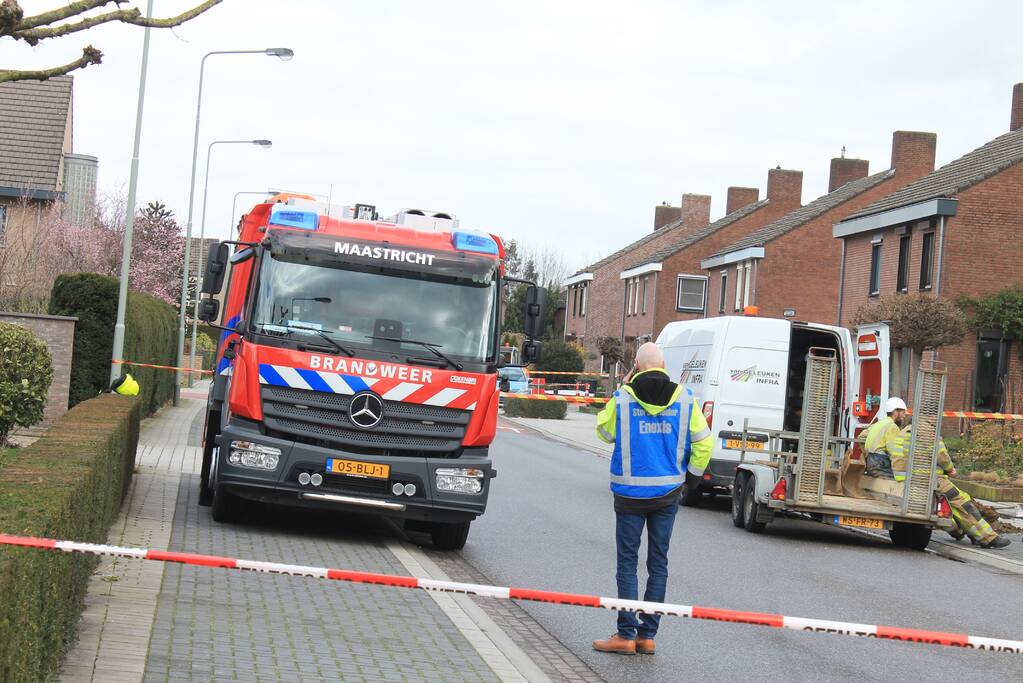 Straat afgesloten door lek in gasleiding