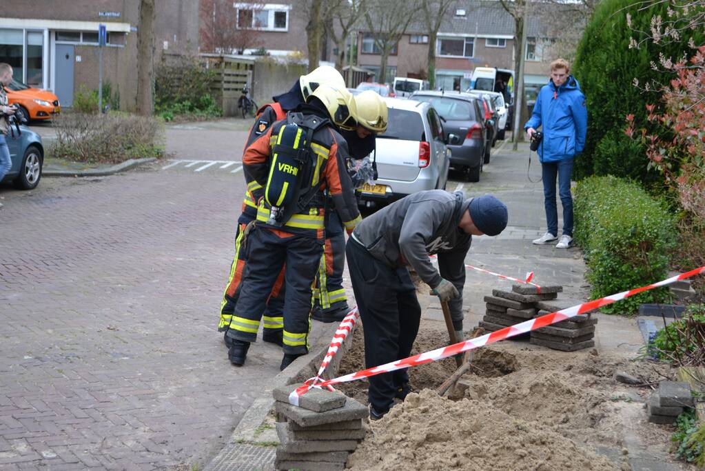 Gasleiding geraakt bij graafwerkzaamheden