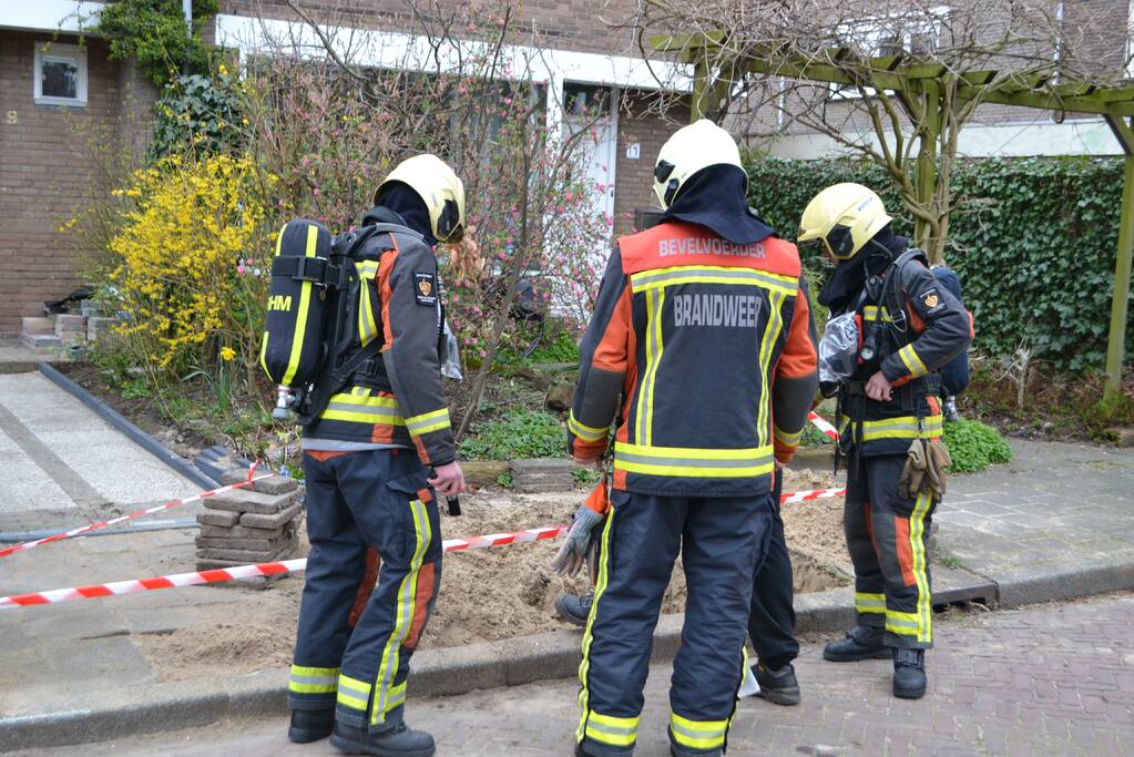 Gasleiding geraakt bij graafwerkzaamheden