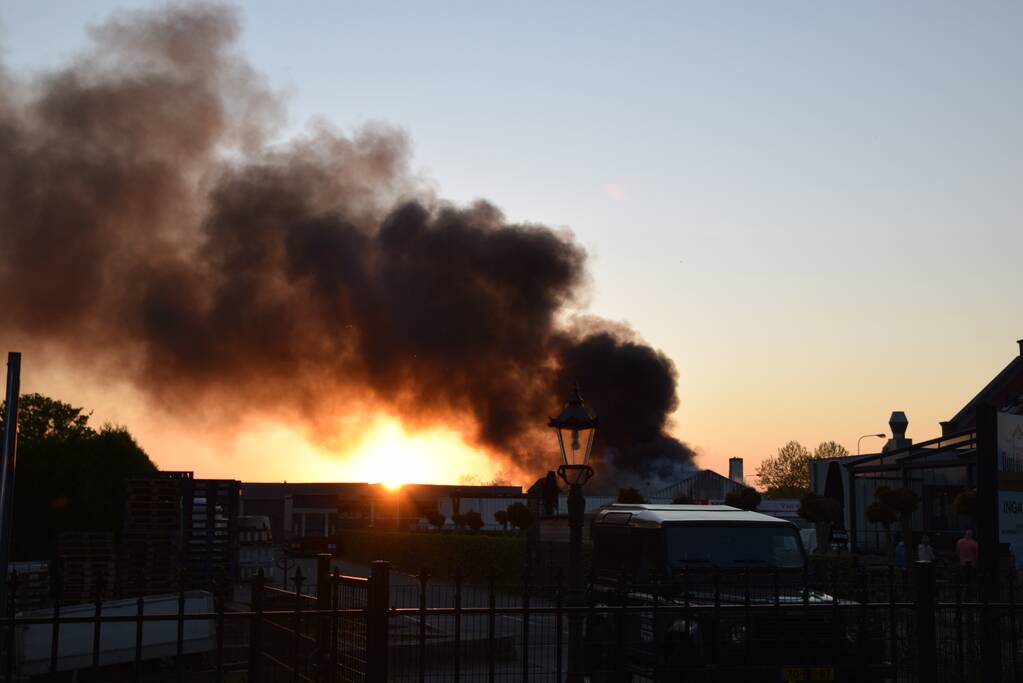 Grote brand bij Honda garage