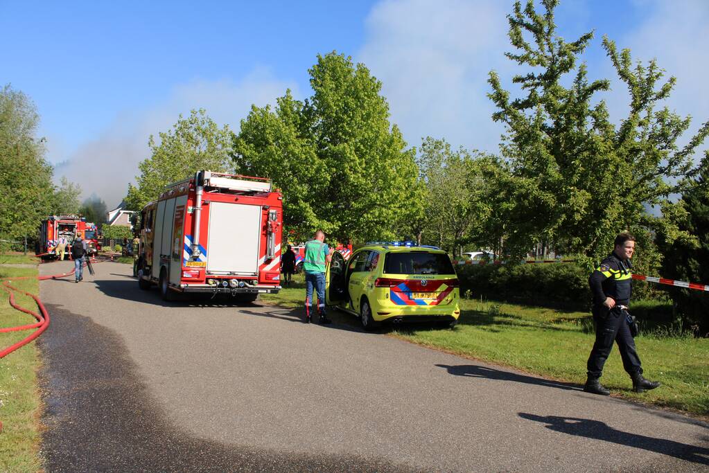 Veel rook bij grote brand Zuiderzeewijk