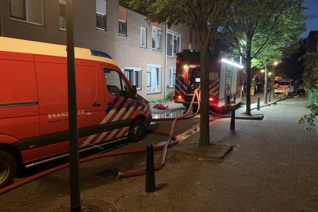 Persoon dreigt woning op te blazen