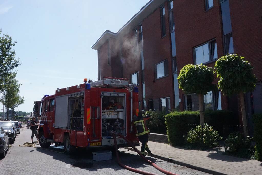 Flinke rookontwikkeling bij woningbrand