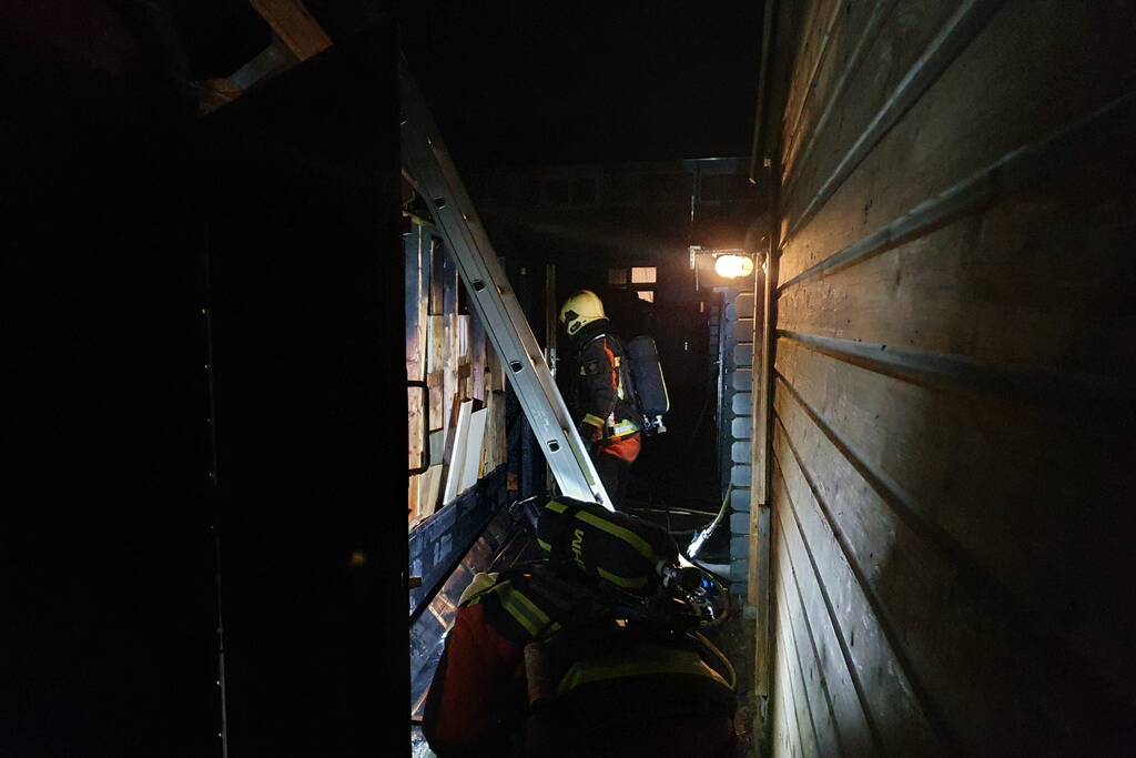 Flinke rookontwikkeling bij uitslaande schuurbrand