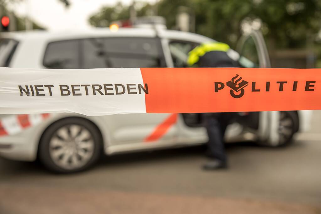 Meiden (15 en 17) aangehouden voor poging straatroof met vuurwapen