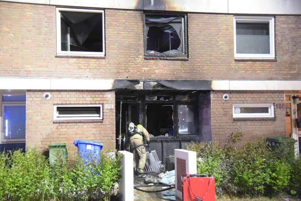 Woning verwoest door flinke brand