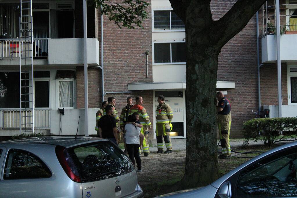 Meerdere woningen ontruimd na keukenbrand