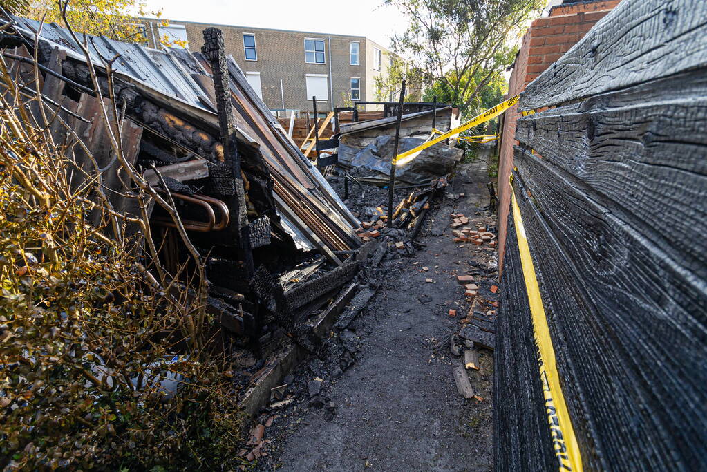 Uitslaande brand in schuur