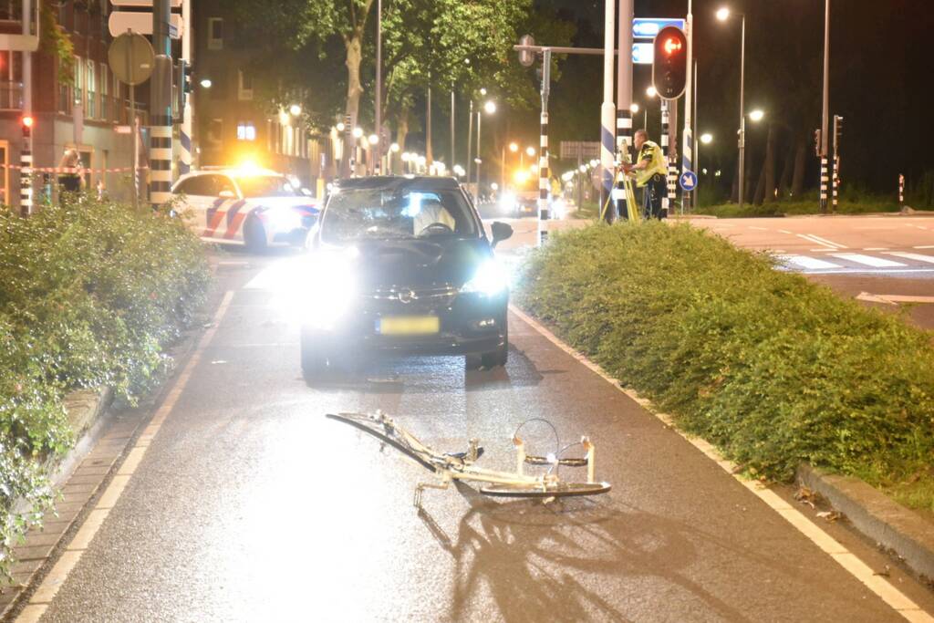 Wielrenner gewond na aanrijding met auto